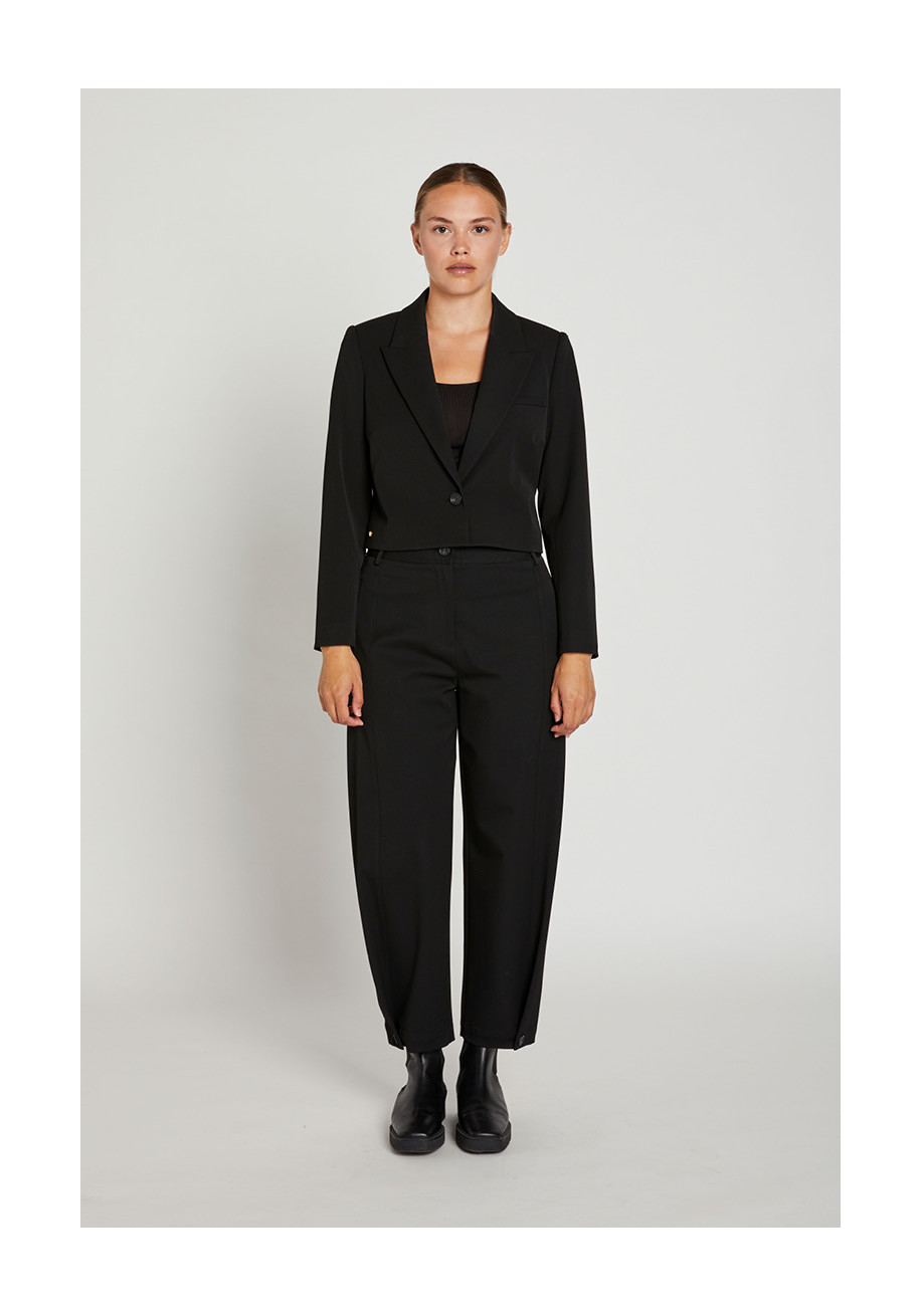 PBO Klair Blazer Sort