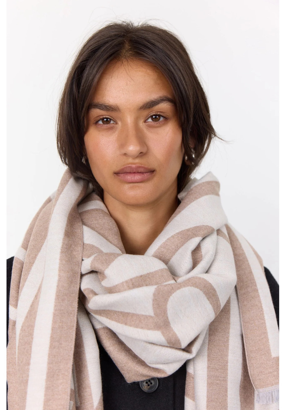 Leveté Room - Hartley scarf