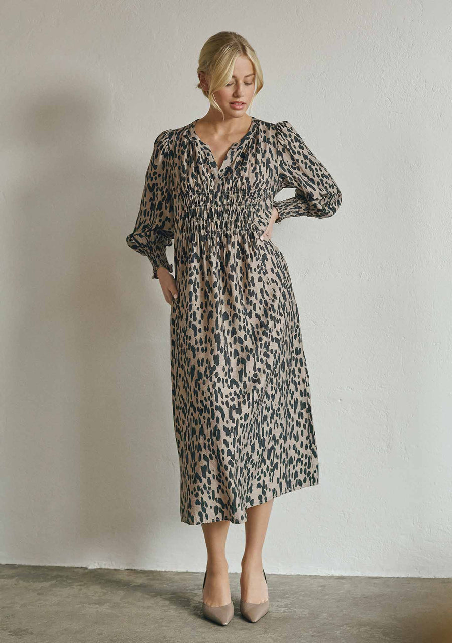 Isay - Ane V-neck dress - Black drops