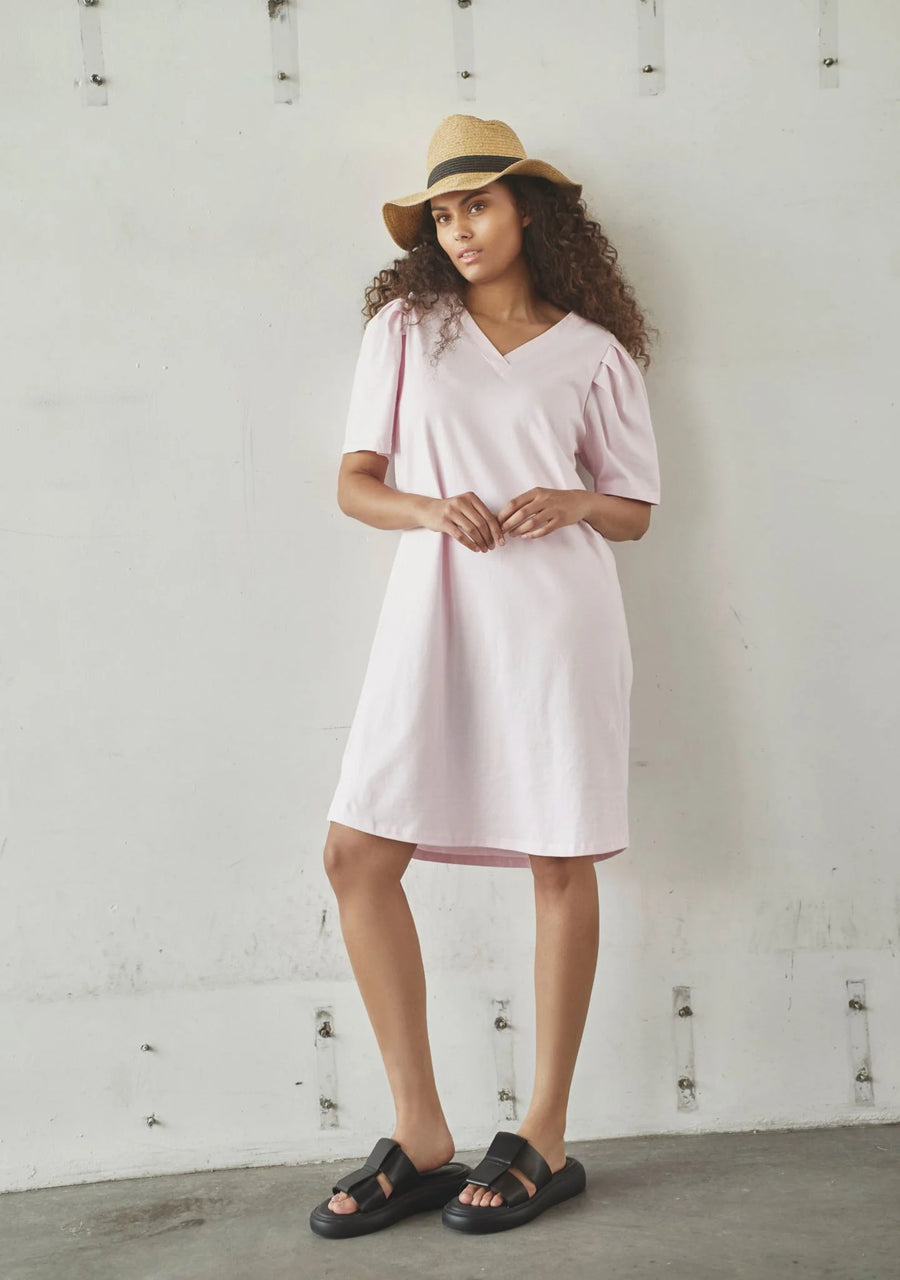 Isay - Tinni V-neck dress - Pink