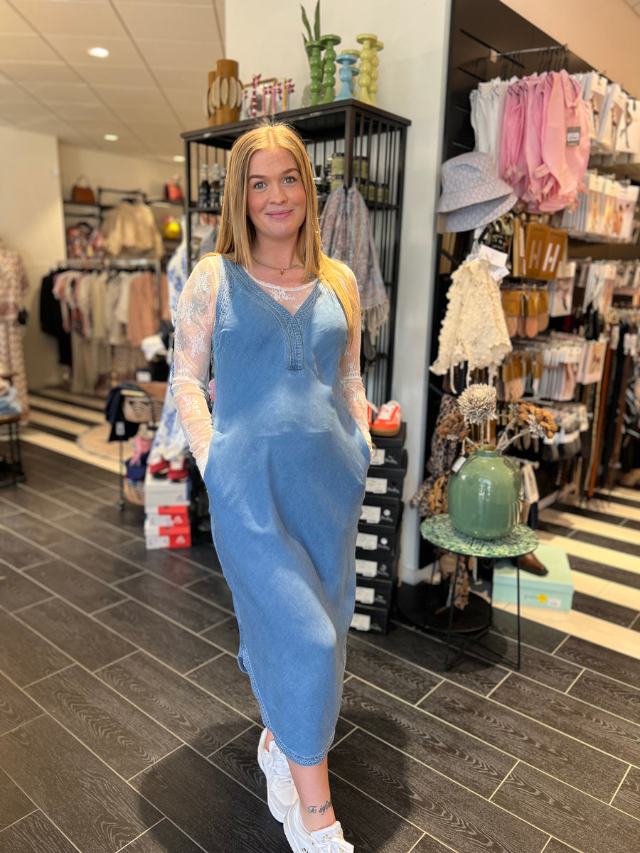 Gustav - Bati midi strap dress - Denim