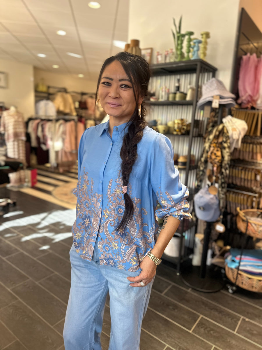 Ofelia - Jannie shirt - Light blue