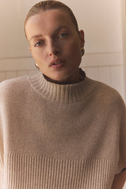 Gustav - Stina Knit Cape