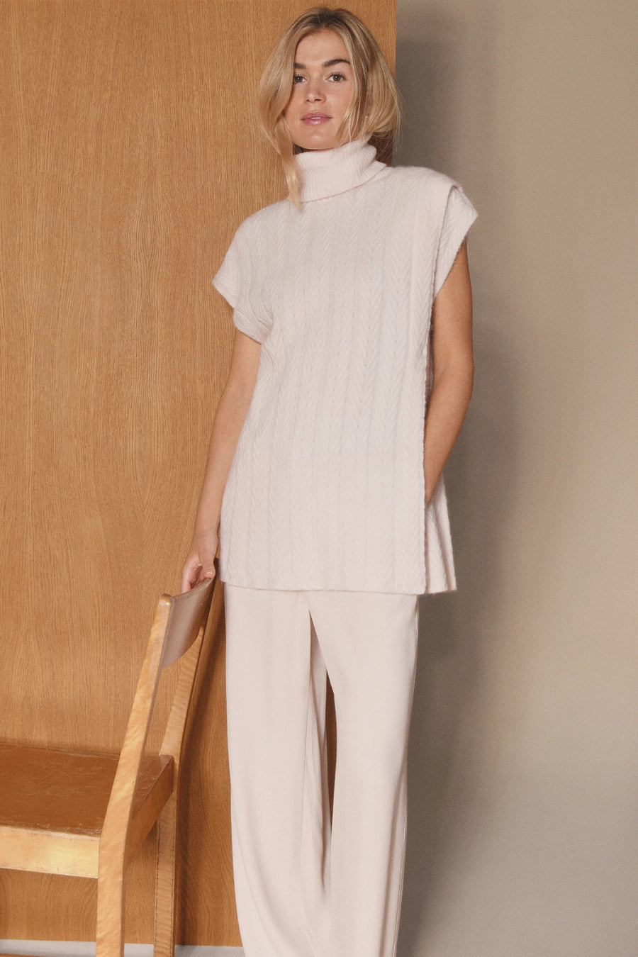 Gustav - Edie Knit Cape