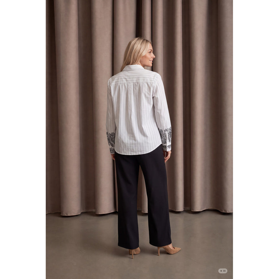 ISay - Sigga Embroidery - Pinstripe