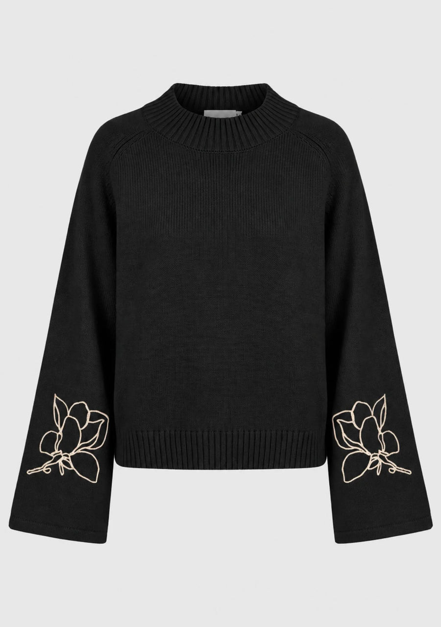 Isay - Gwen Deco Pullover - Black w/Cream