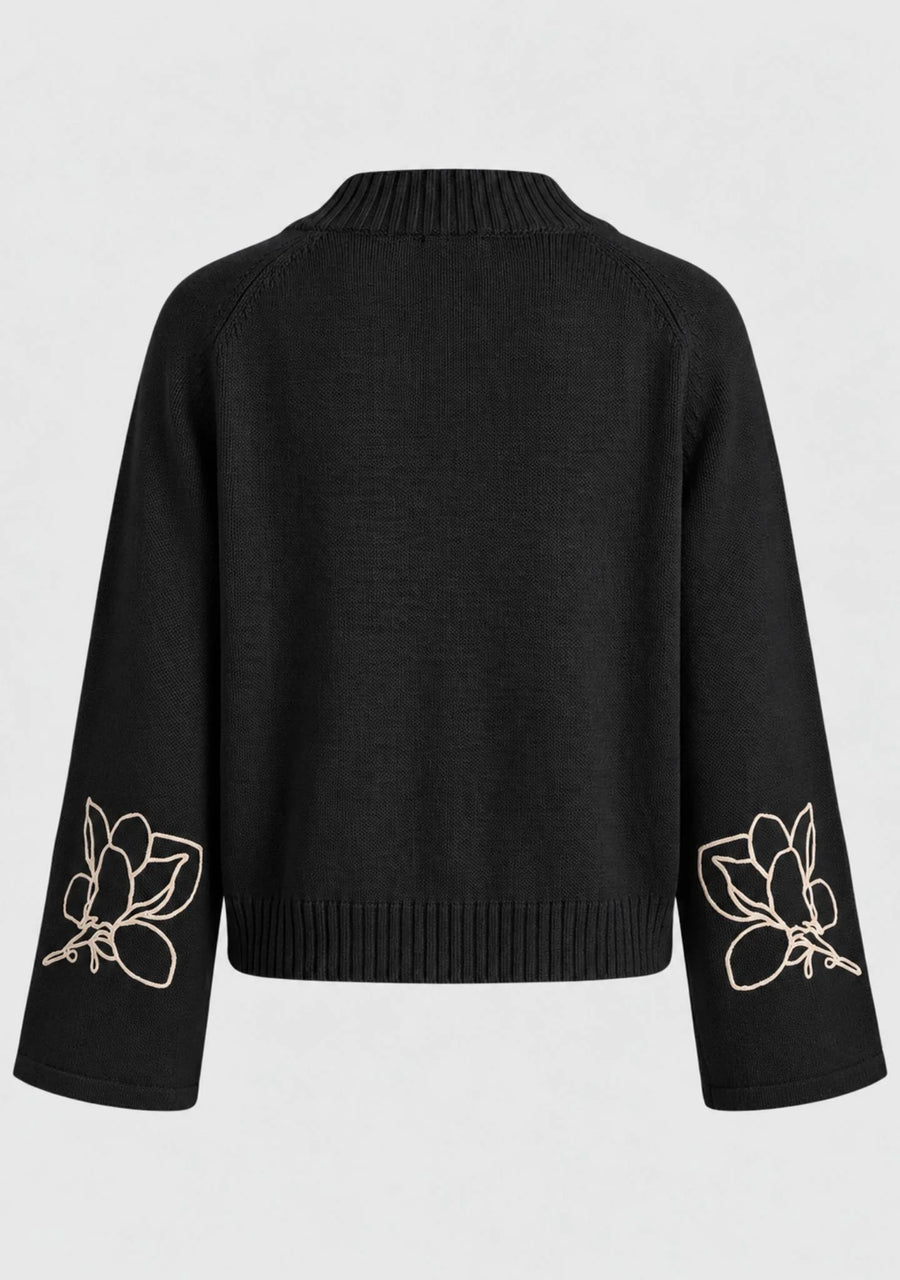Isay - Gwen Deco Pullover - Black w/Cream