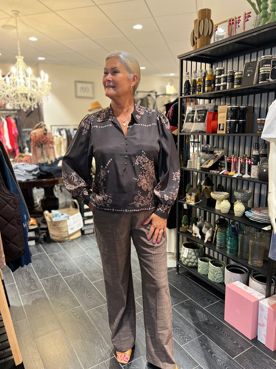 Gustav - Madicen Blouse - After Dark
