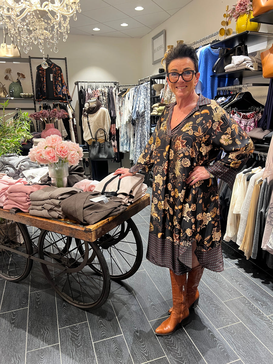 OM-HU - Diva dress - Sort