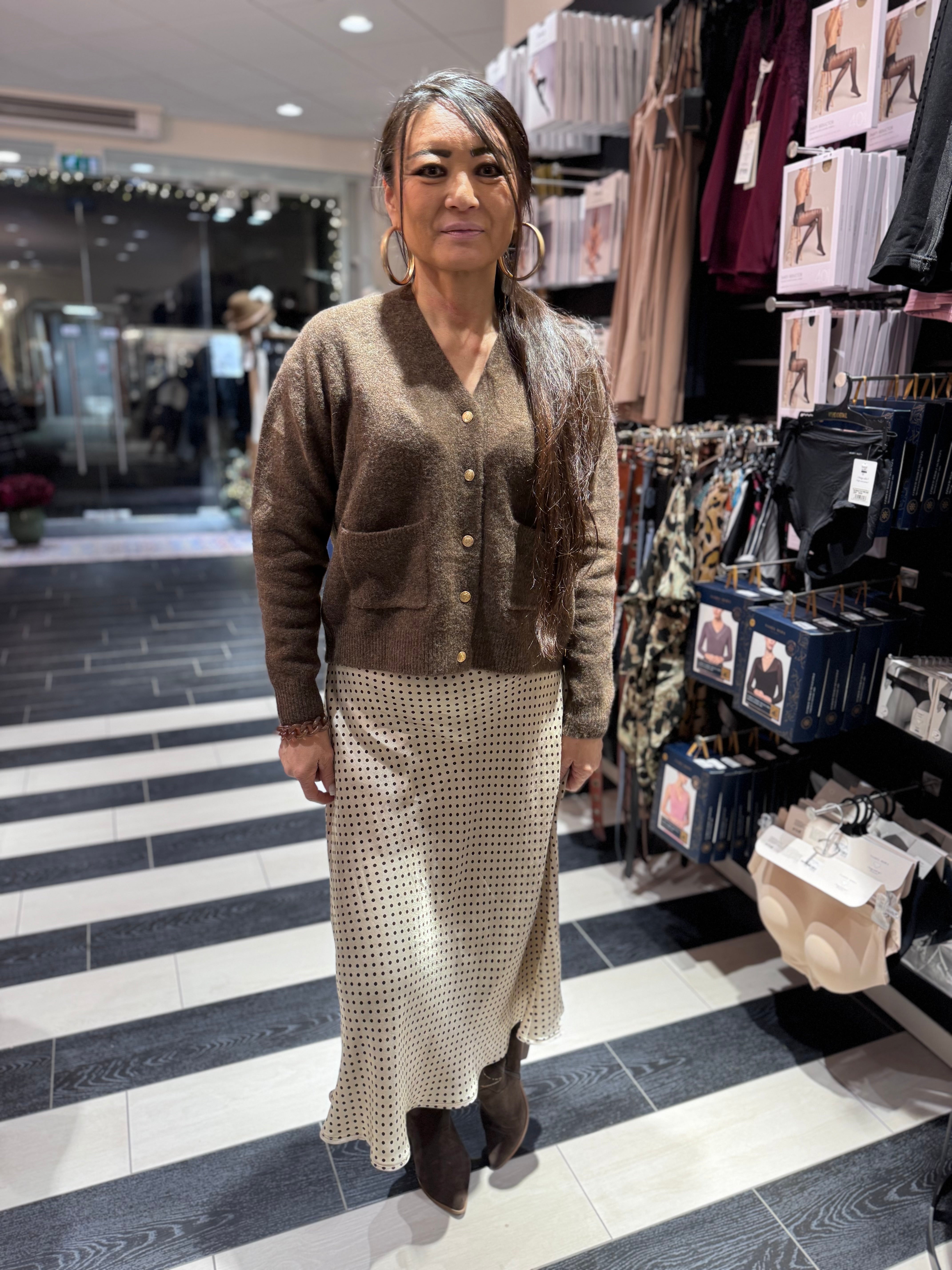 Qnuz - Satin Skirt - Beige