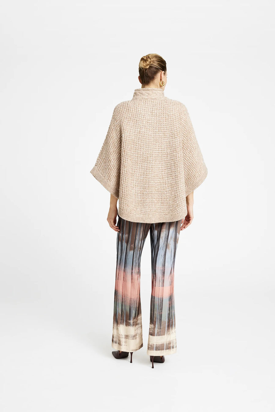 Gustav - Tekla knit poncho