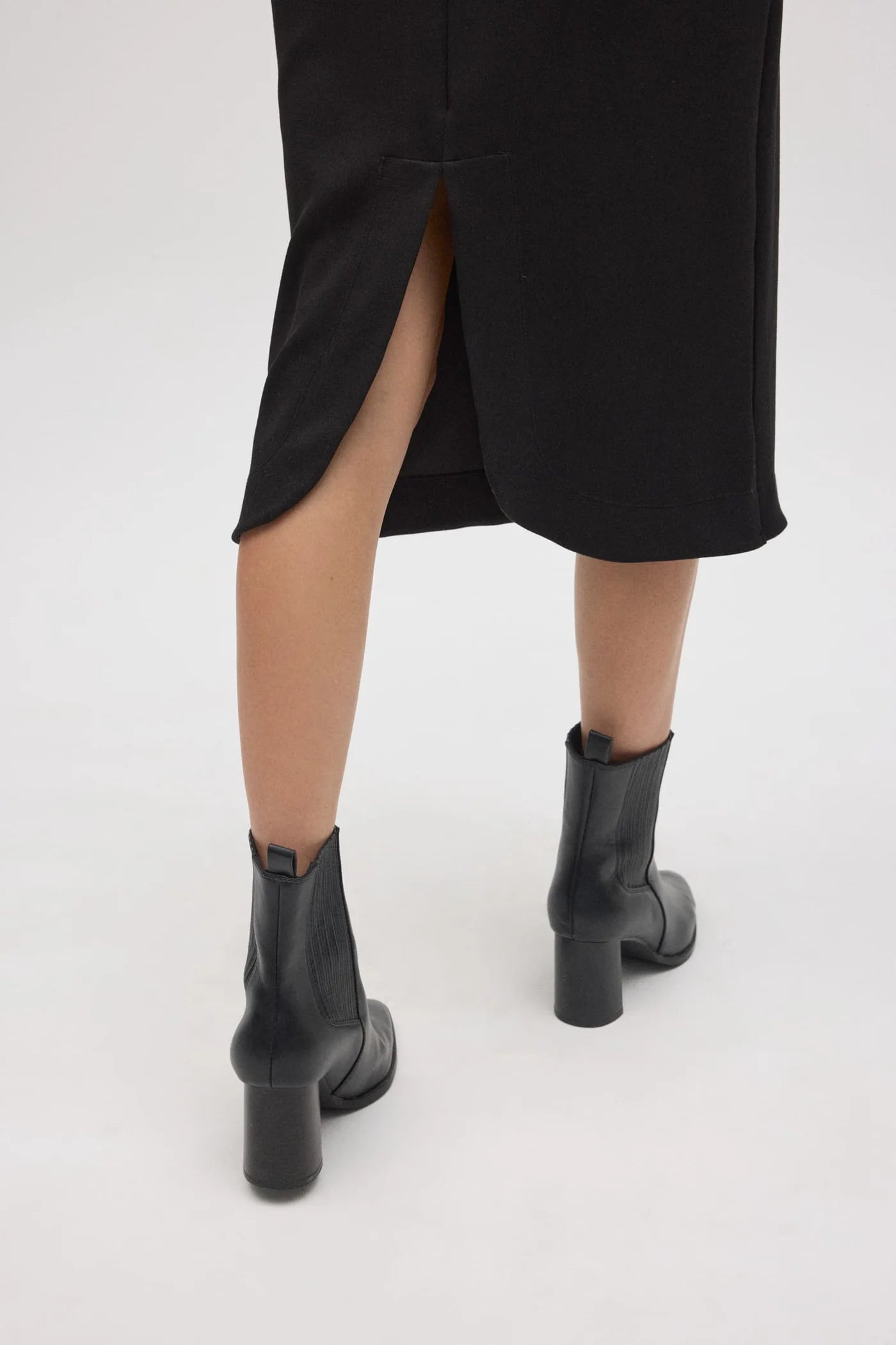 Ysabel Mora - Falda skirt - Sort