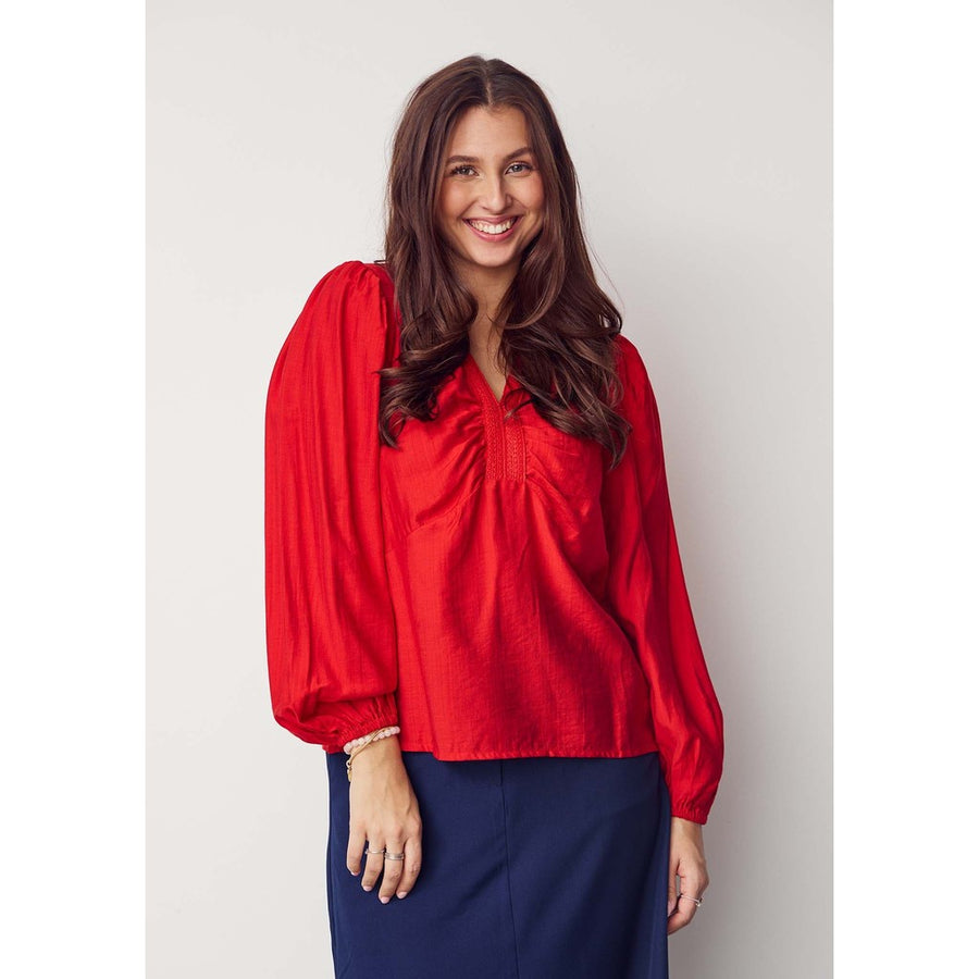 Isay - Lykke V-neck blouse - Red