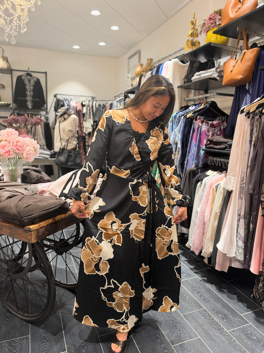 InWear - OliveIW Wrap dress - Sketch flower