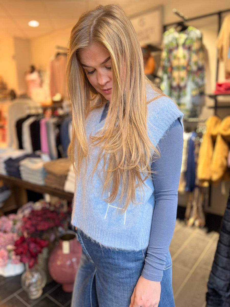 Hést - Pernille vest - Skyway