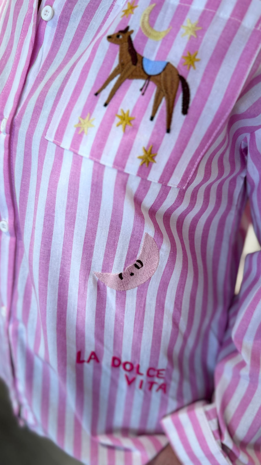 Qnuz - Striped Shirt med broderi - Rosa