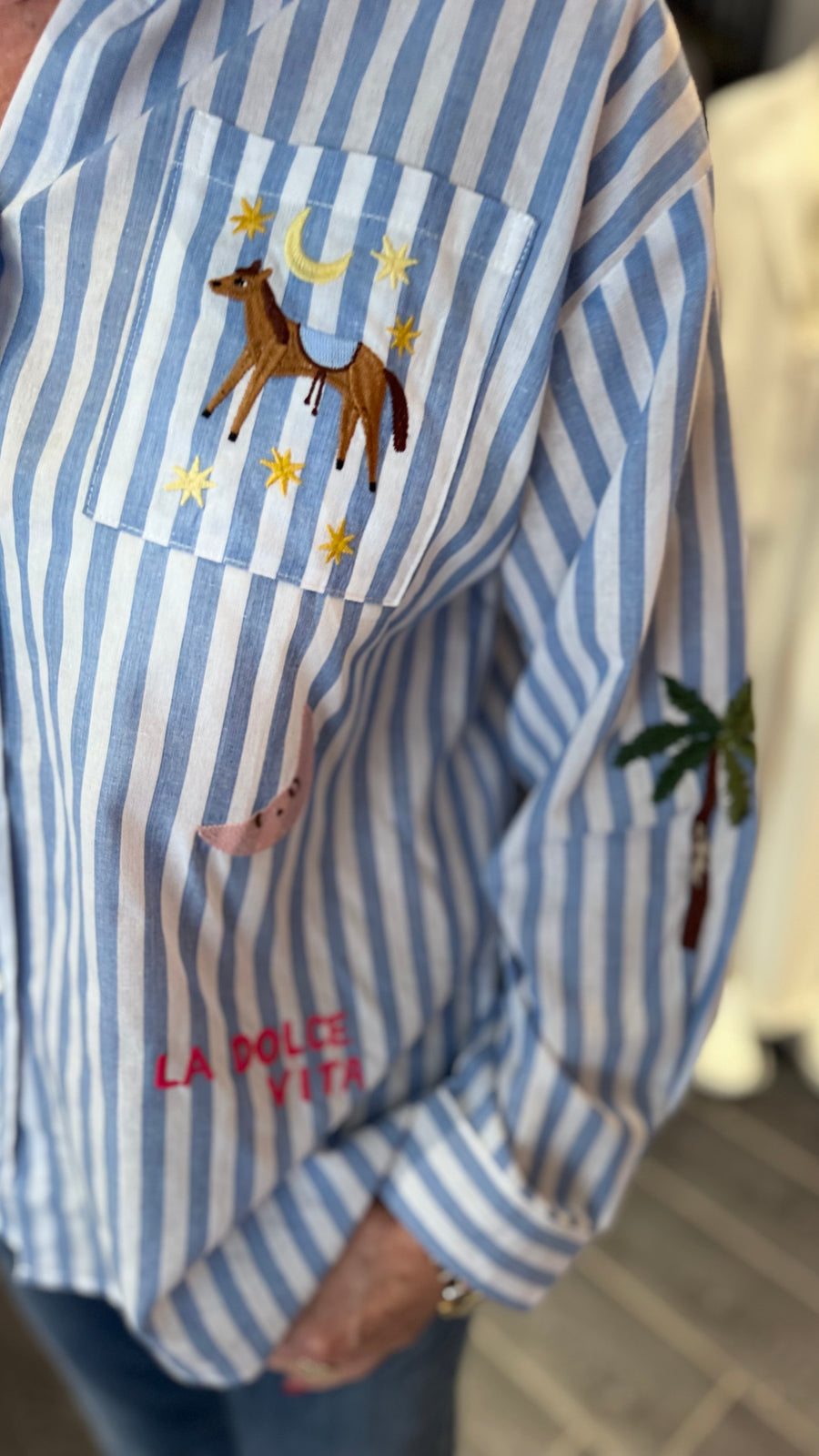Qnuz - Striped Shirt med broderi - Blå