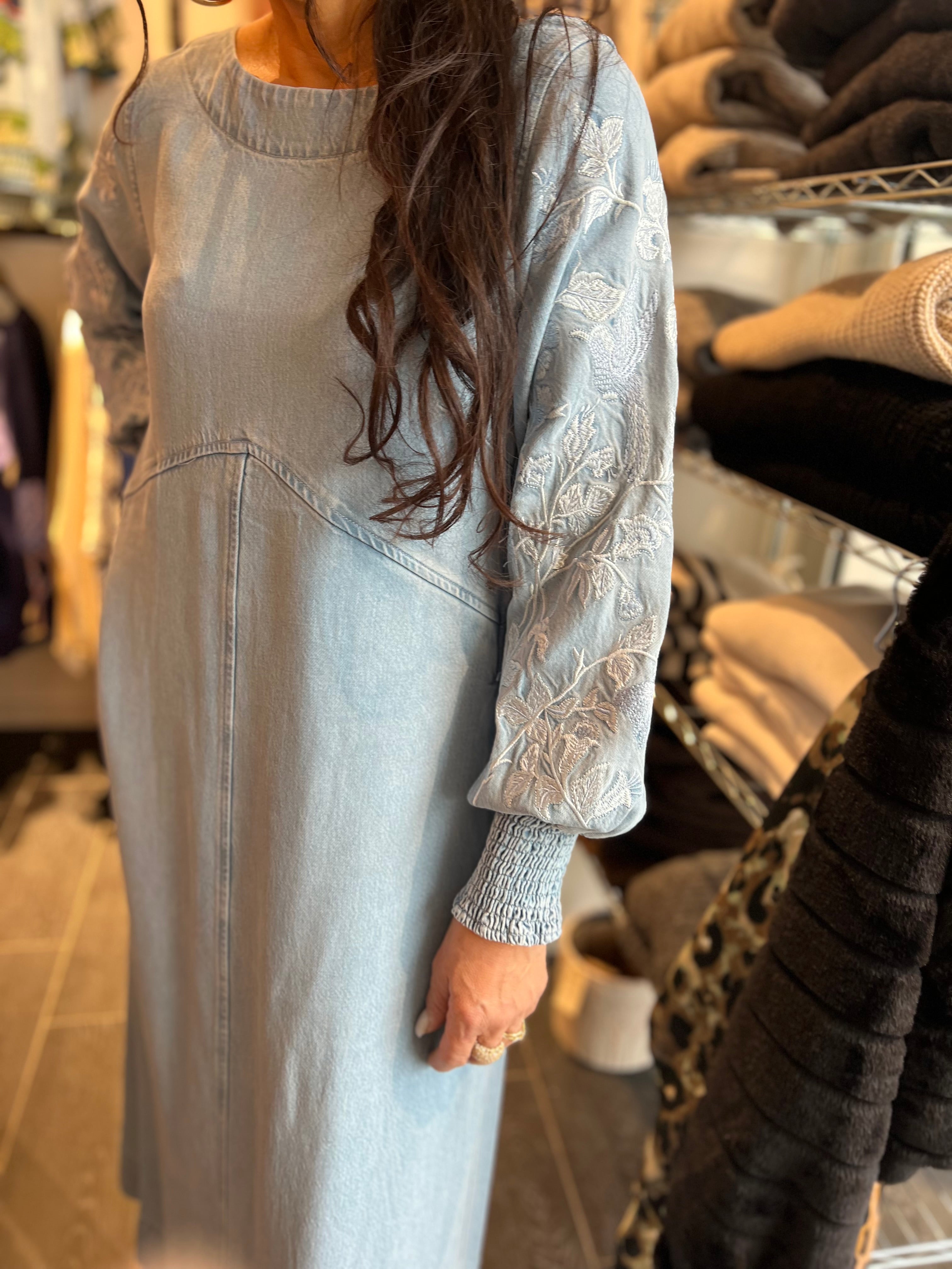 Gustav - Amona midi-dress