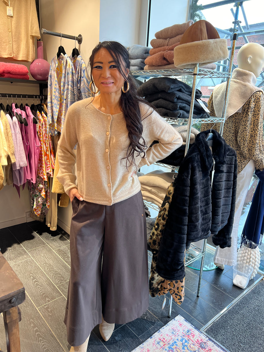 Charlotte Sparre - Solid Grace - Sand