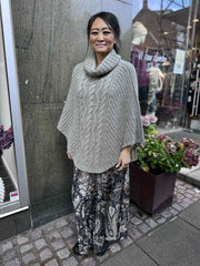 Tif Tiffy - Lionel Poncho - Sand