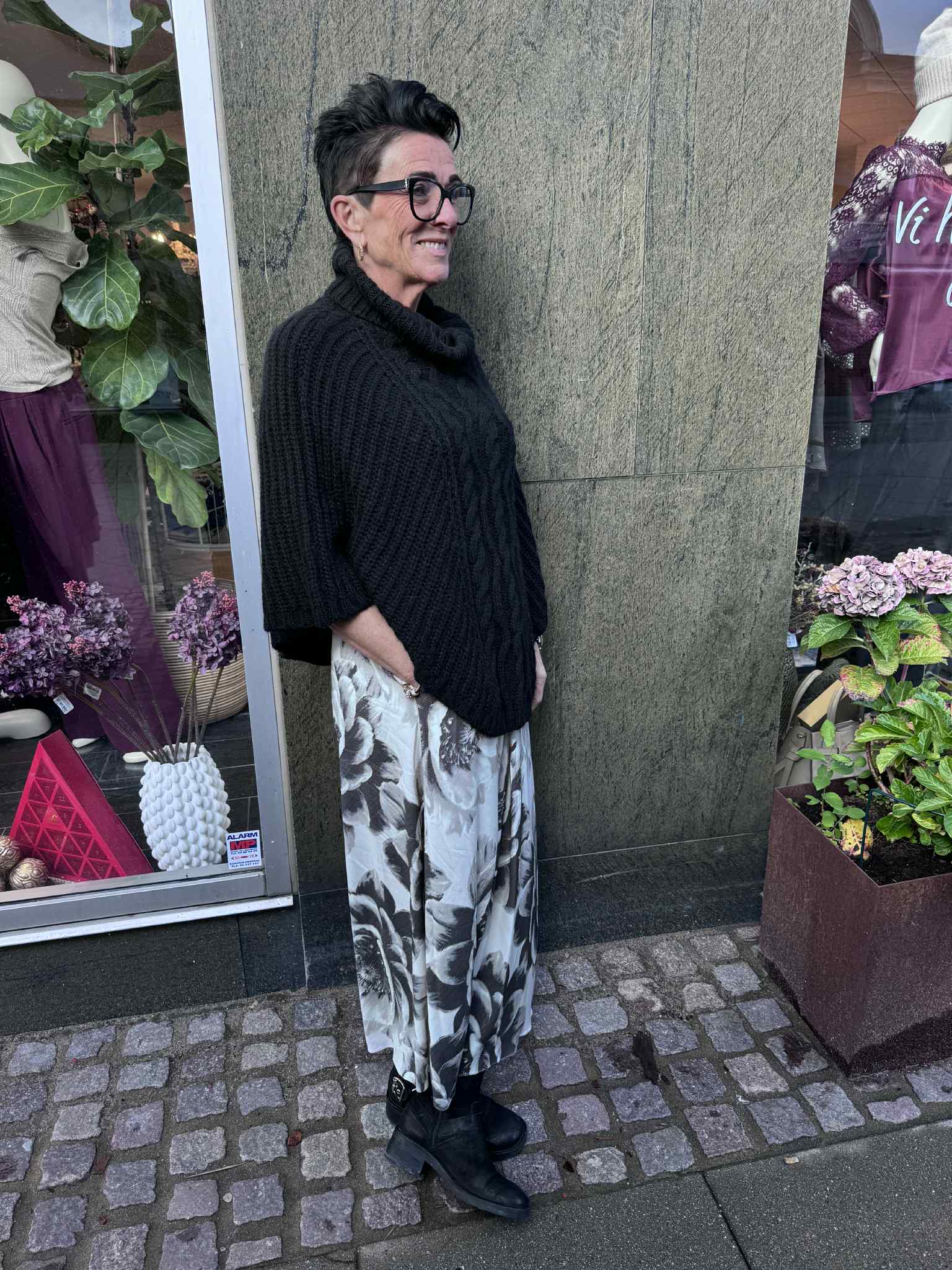 Tif Tiffy - Lionel Poncho - Sort