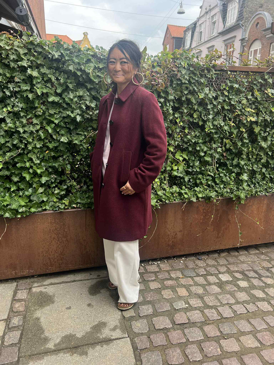 Part Two - Kamillas coat - Tawny port mel.