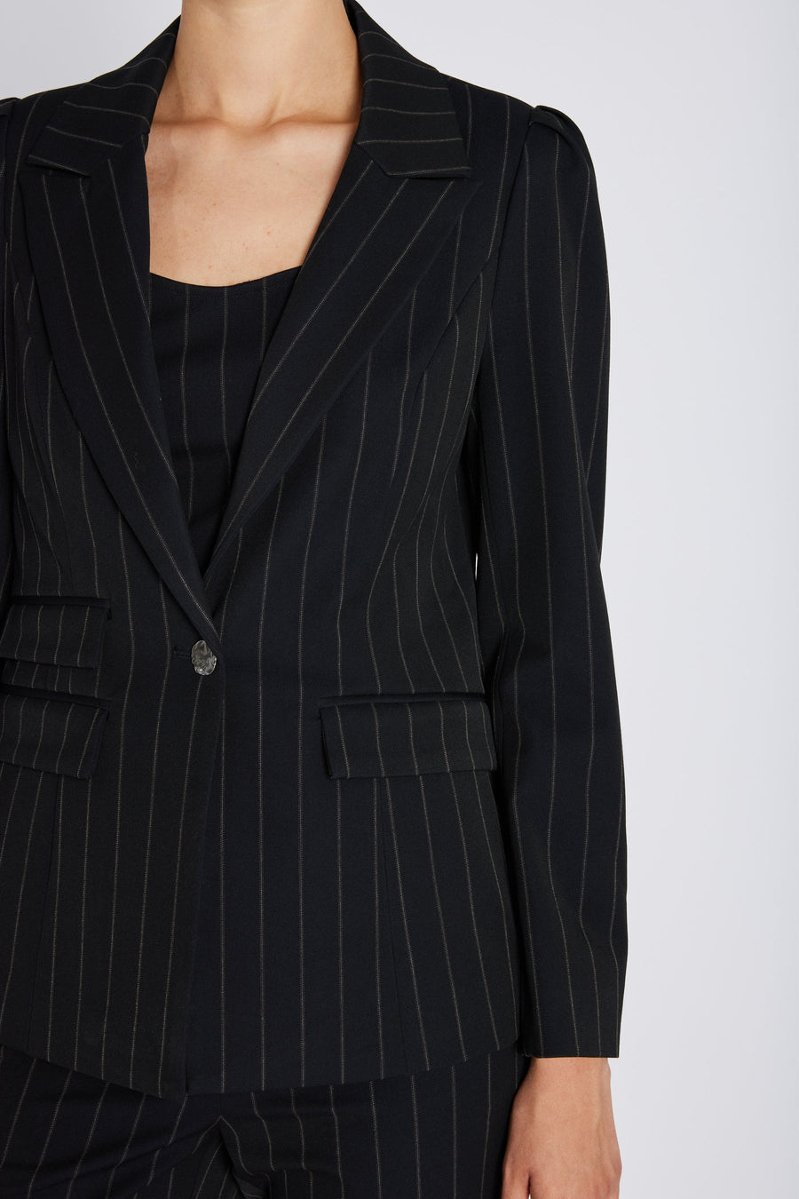 Bruuns Bazaar - Hydrangea Nora Blazer - Black Pinstripe